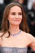 natalie-portman-at-the-zone-of-interest-premiere-at-76th-annual-cannes-film-festival-05-19-2023-3.jpg