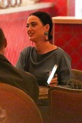 katy-perry-orlando-bloom-bday-dinner-friends-48.jpg