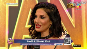 Silvina.Escudero.Cantando.2024.Rock.1080P-Colitaz.161.jpeg