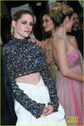kristen-stewart-crimes-of-the-future-cannes-premiere-46.jpg